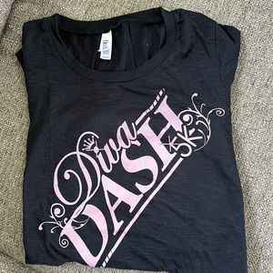 Bella Women’s Diva Dash 5k Black pink cap sleeve T-shirt Size Large